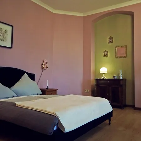 Pensjonat Ruth- Turmzimmer Anno1869 Herrenhaus Viecheln Behren-Lubchin