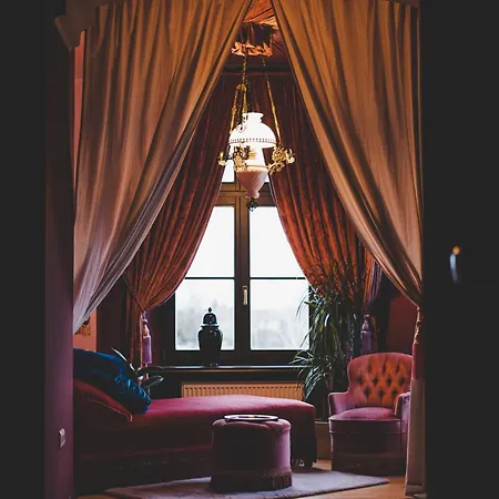 Ruth- Turmzimmer Anno1869 Herrenhaus Viecheln Gasthof 3*