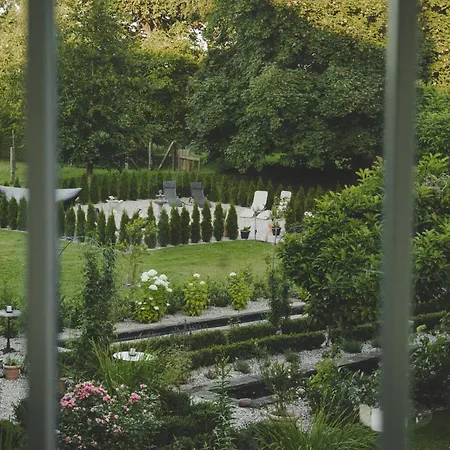 Ruth- Turmzimmer Anno1869 Herrenhaus Viecheln 3* Behren-Lubchin